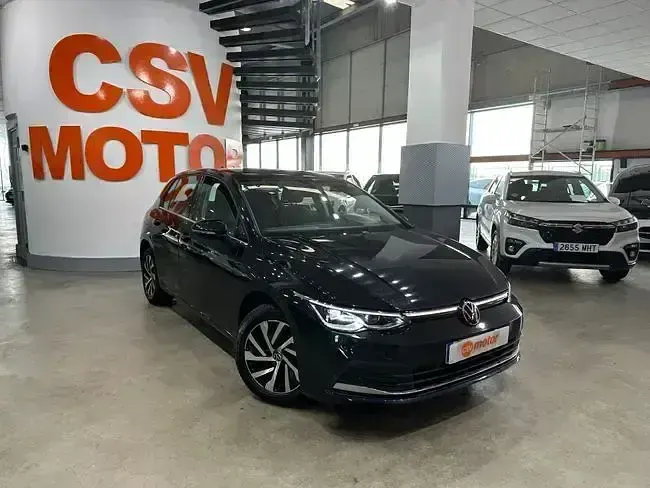 Usado VW Golf VIII 207 CV (152 kW) 2022 Negro Berlina