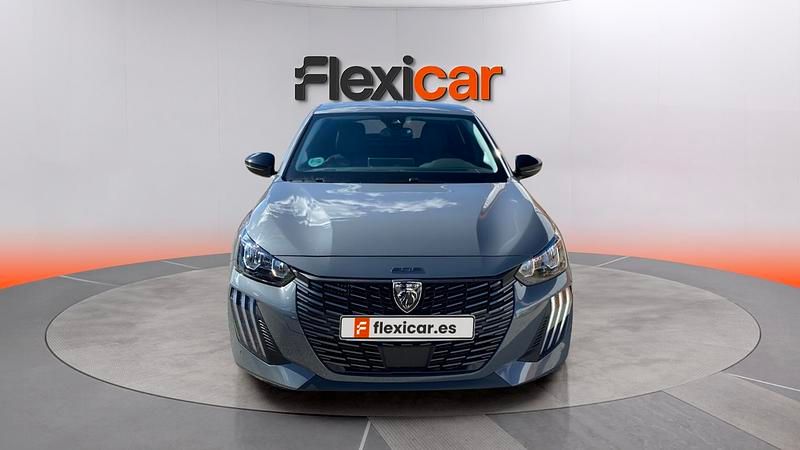 Usado Peugeot 208 Allure 101 CV (74 kW) 2025 Gris Utilitario