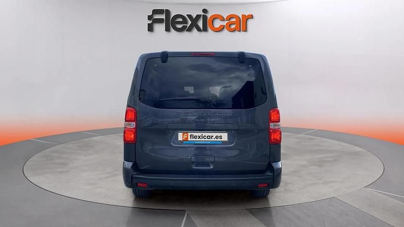 Usado Peugeot Traveller Business-Line 180 CV (132 kW) 2024 Negro Monovolumen