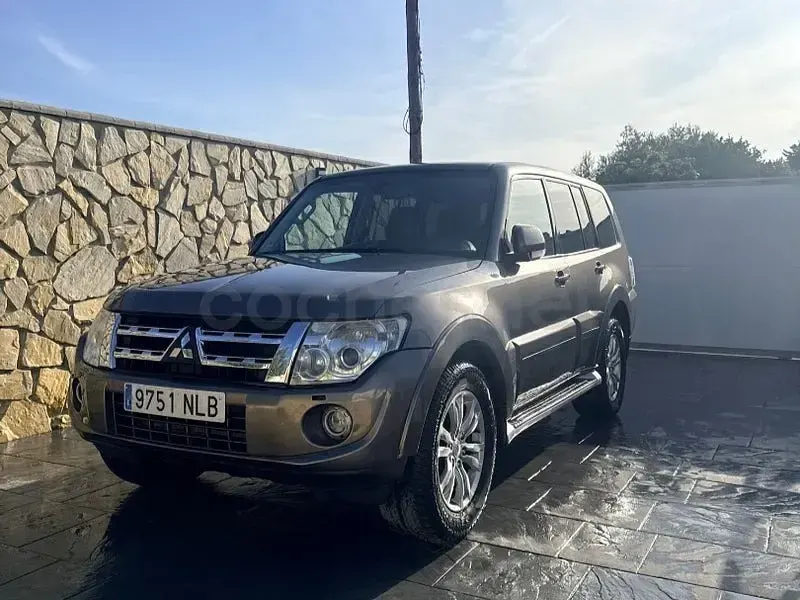 Usado Mitsubishi Montero Motion 200 CV (147 kW) 2012 Marrón SUV