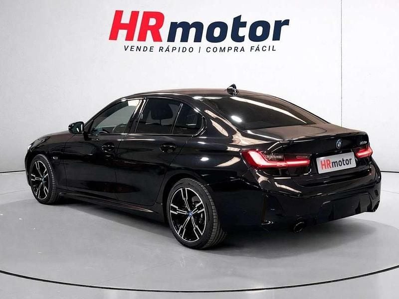 Usado BMW 330e Comfort Edition 292 CV (214 kW) 2023 Negro Berlina