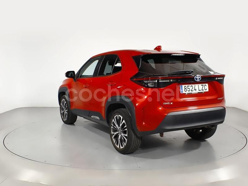 Usado Toyota Yaris Cross Style 116 CV (85 kW) 2022 Rojo SUV