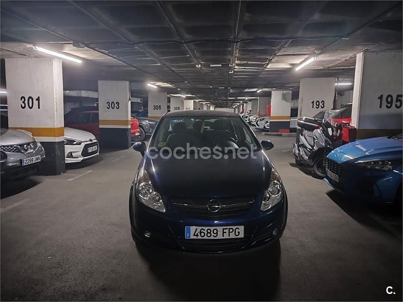 Usado Opel Corsa Essentia 75 CV (55 kW) 2007 Azul Utilitario