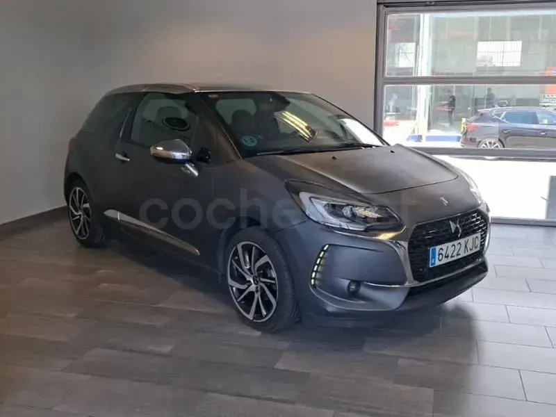 Usado DS Automobiles DS3 110 CV (80 kW) 2018 Gris / plata Berlina