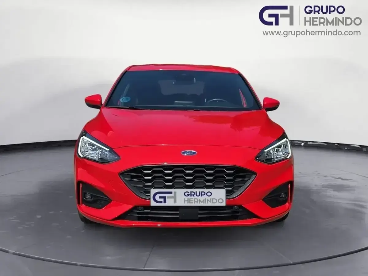 Usado Ford Focus ST-Line 125 CV (91 kW) 2022 Rojo Berlina