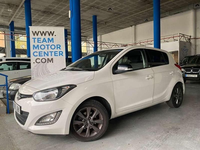 Usado Hyundai i20 GO! 85 CV (62 kW) 2014 Blanco Utilitario