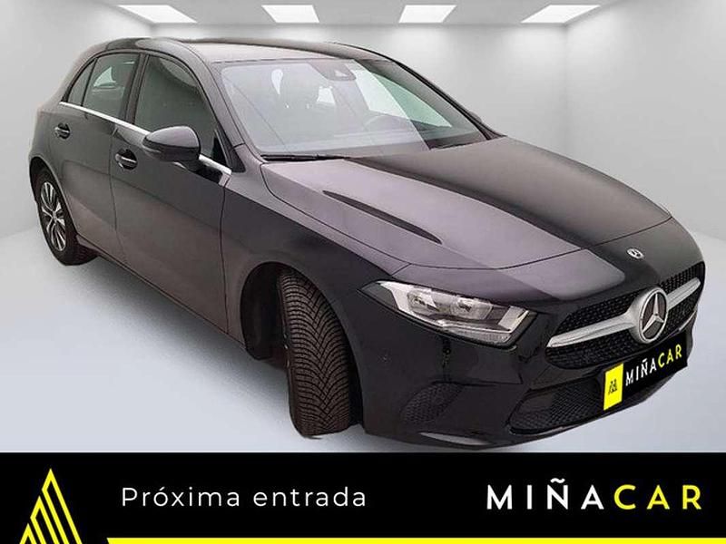 Negro Usado 2020 Mercedes A180 Utilitario | 20.240 € (Buen precio) - Imagen 1/4