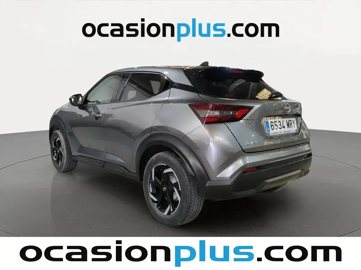 Begagnad Nissan Juke Acenta 114 HK (83 kW) 2024 Grå SUV