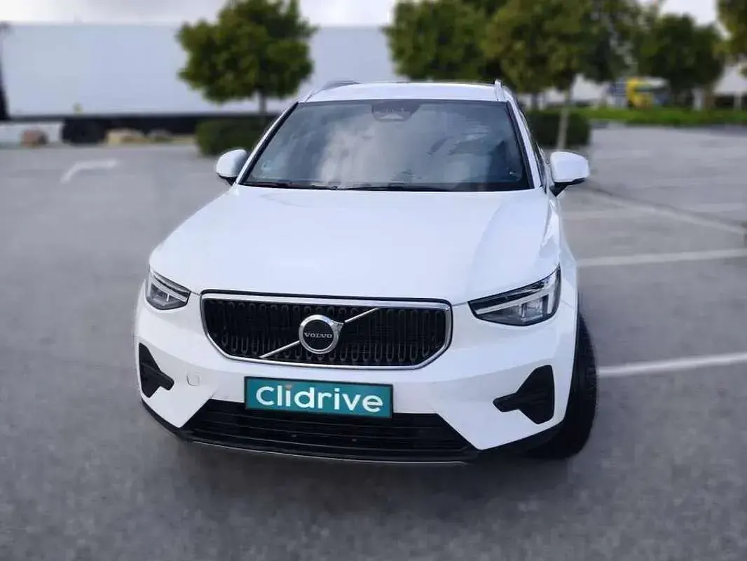 Usado Volvo XC40 Plus 163 CV (119 kW) 2022 Blanco SUV