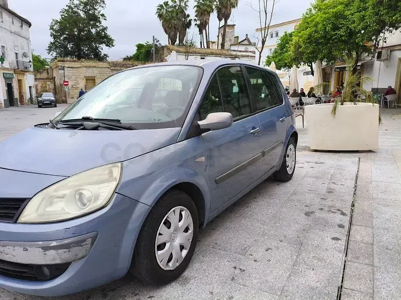 Usado Renault Scénic Dynamique 105 CV (77 kW) 2006 Azul Monovolumen
