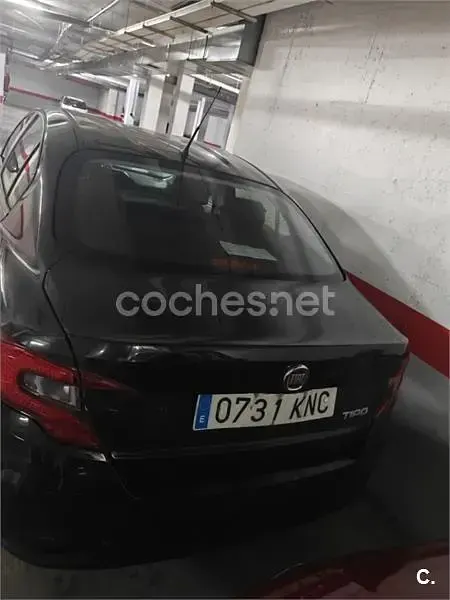 Usado Fiat Tipo Easy 120 CV (88 kW) 2018 Negro Berlina
