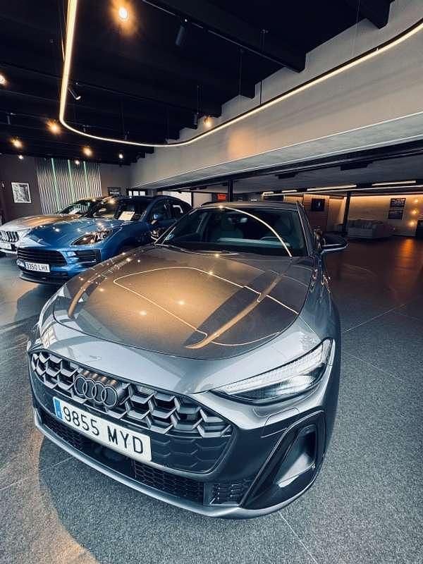 Usado Audi A5 S-Line 204 CV (150 kW) 2025 Gris Familiar