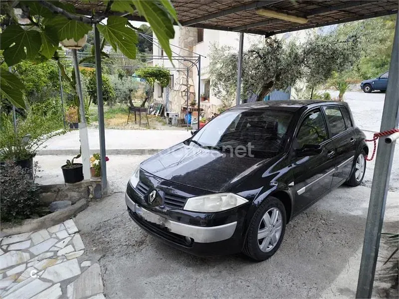 Usado Renault Mégane Dynamique 120 CV (88 kW) 2005 Negro Berlina