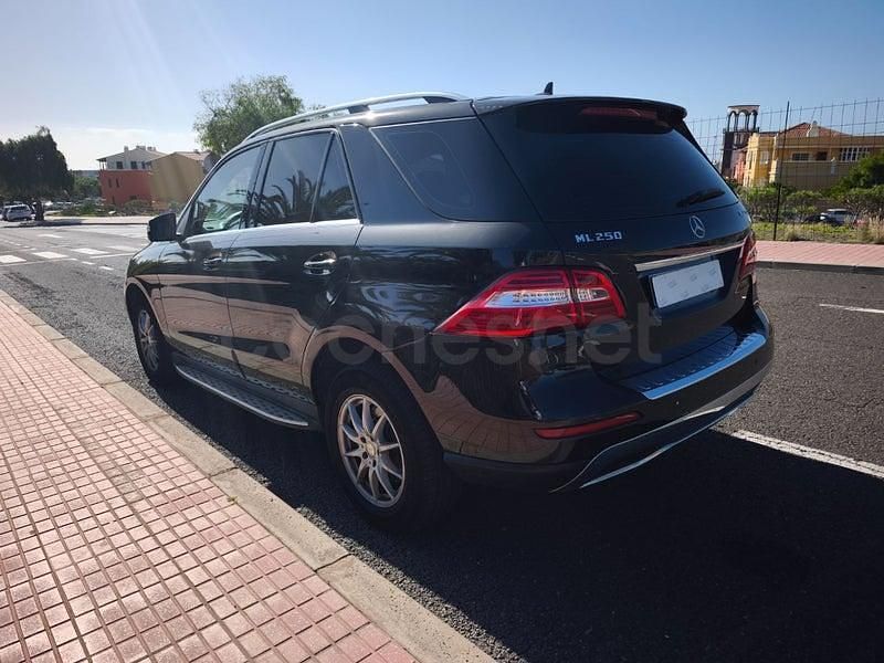 Usado Mercedes ML250 204 CV (150 kW) 2014 Negro SUV