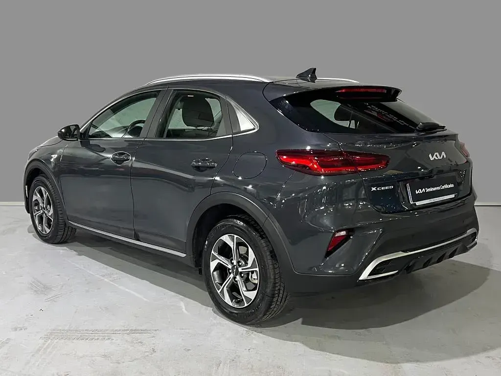 Usado Kia XCeed 100 CV (73 kW) 2024 Blanco SUV