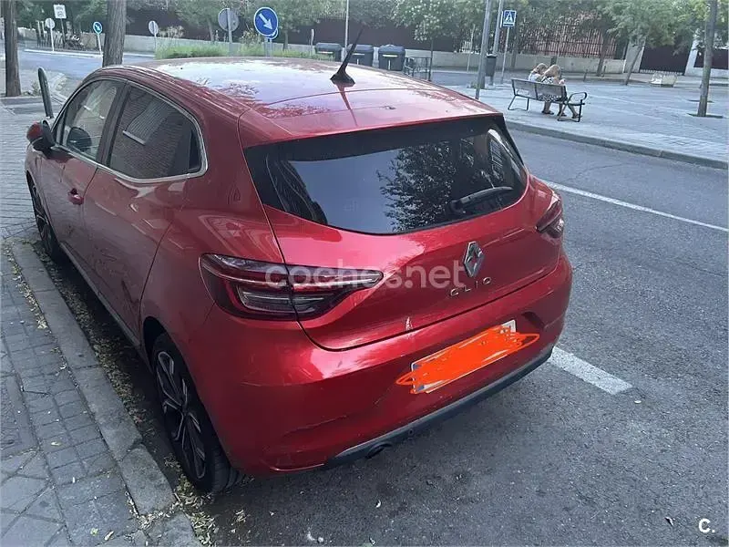 Usado Renault Clio IV Zen 100 CV (73 kW) 2019 Rojo Berlina