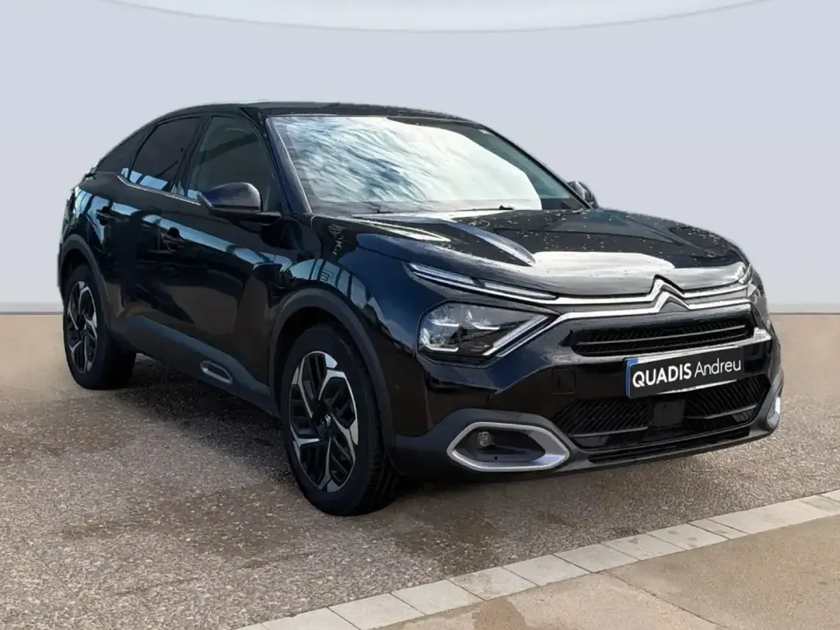 Usado Citroën C4 Shine 131 CV (96 kW) 2023 Negro SUV
