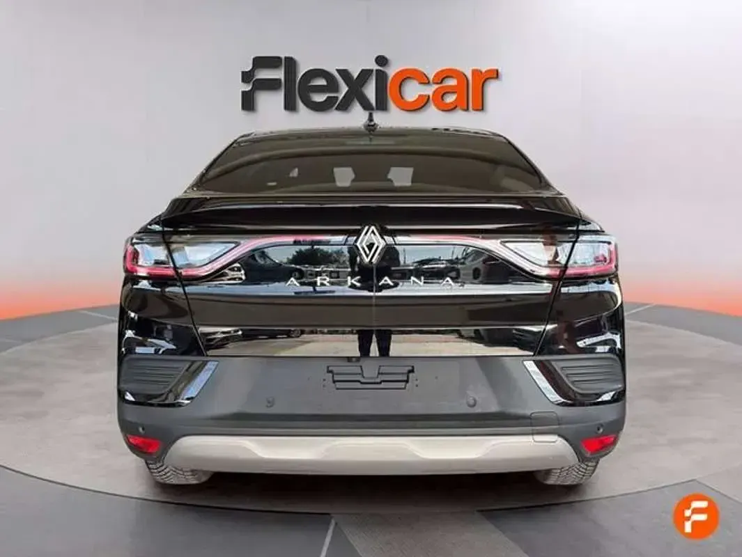 Usado Renault Arkana Techno 145 CV (106 kW) 2024 Negro SUV
