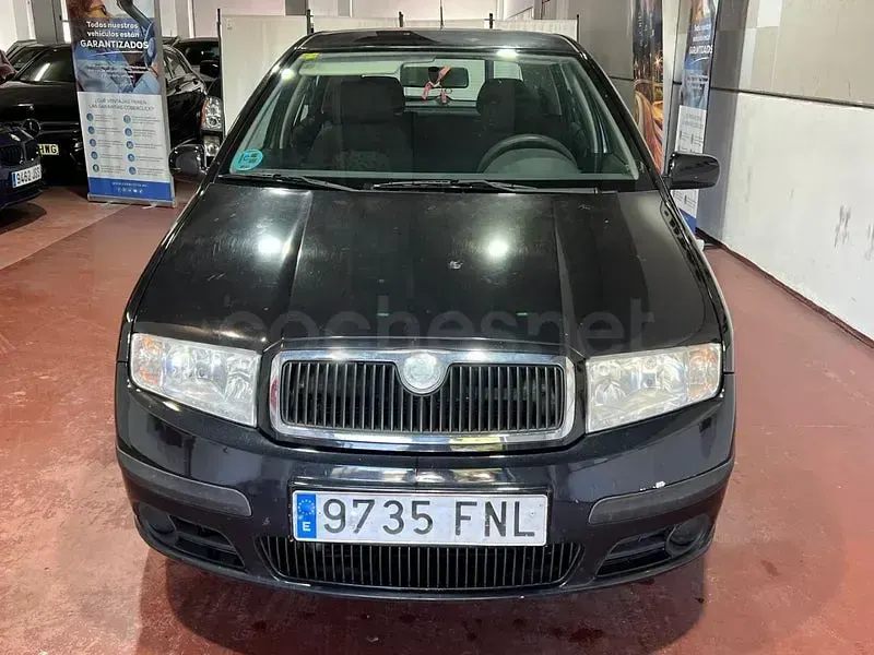 Usado Skoda Fabia 80 CV (58 kW) 2007 Negro Berlina