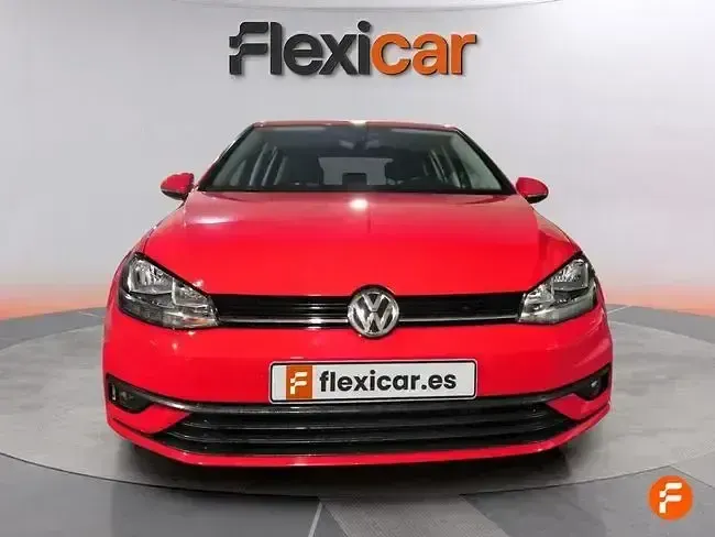 Usado VW Golf VII Advance 115 CV (84 kW) 2019 Rojo Familiar