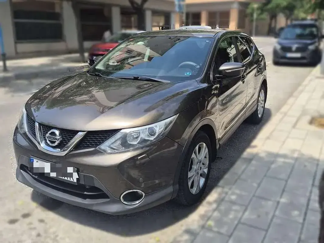 Usado Nissan Qashqai Acenta 131 CV (96 kW) 2014 Marrón SUV