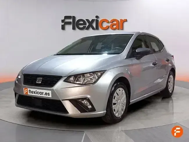 Usado Seat Ibiza Reference 80 CV (58 kW) 2021 Gris Utilitario