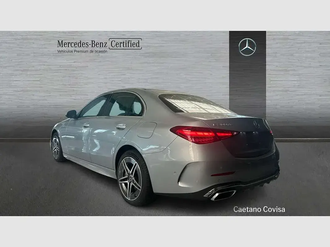 Nuevo Mercedes E300 313 CV (230 kW) 2026 Plateado Berlina