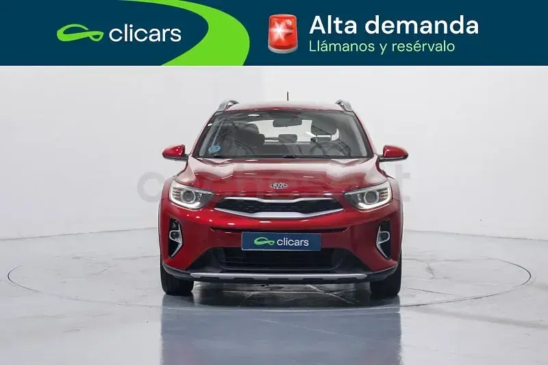 Usado Kia Stonic 84 CV (61 kW) 2020 Rojo SUV