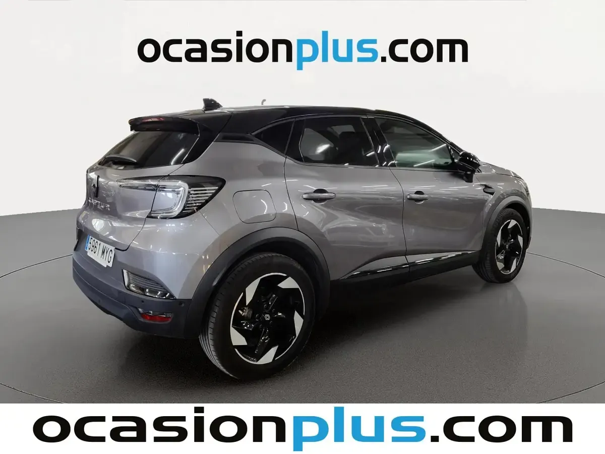 Usado Renault Captur Techno 160 CV (117 kW) 2025 Gris SUV