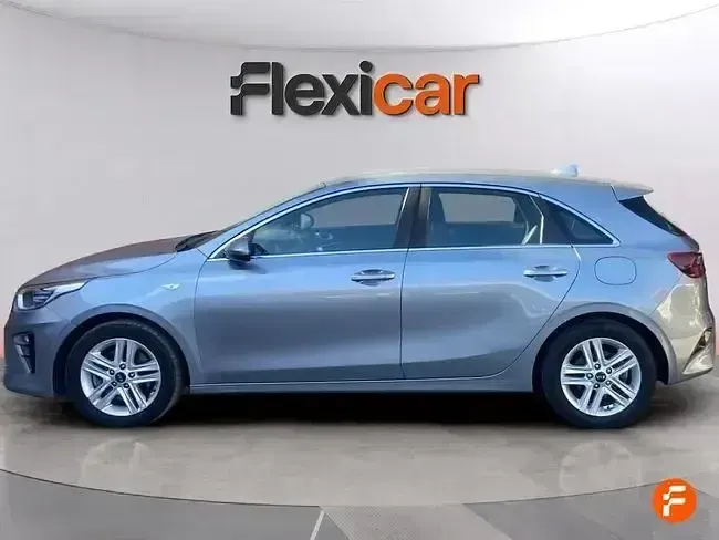 Usado Kia Ceed 140 CV (102 kW) 2020 Gris Utilitario