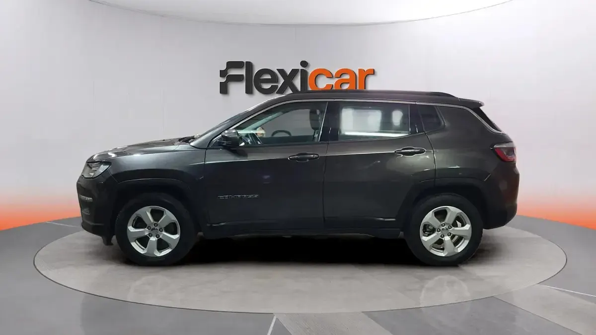 Usado Jeep Compass Longitude 140 CV (102 kW) 2018 Gris SUV