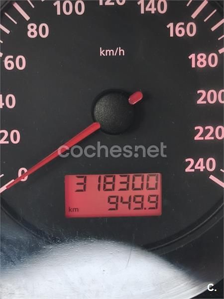 Usado Seat Leon 90 CV (66 kW) 2002 Azul Berlina