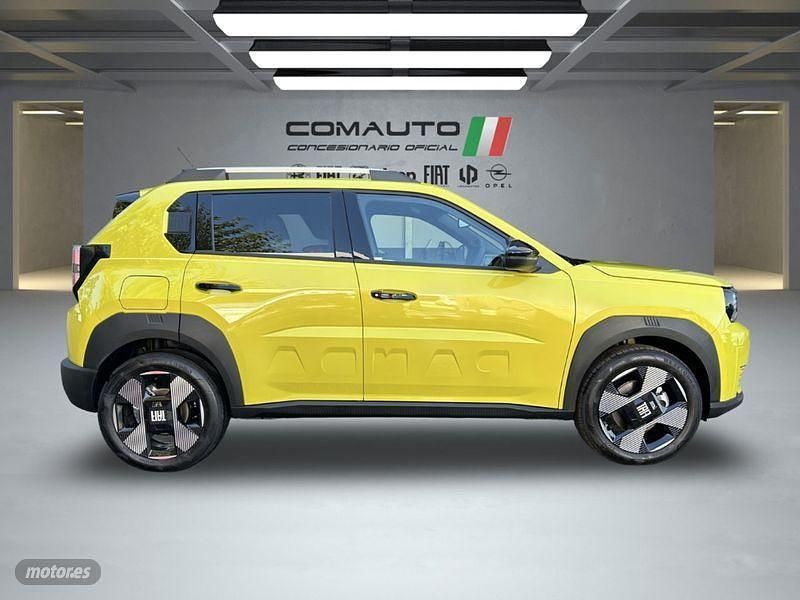 Nuevo Fiat Grande Panda La Prima 110 CV (80 kW) 2026 Amarillo Utilitario