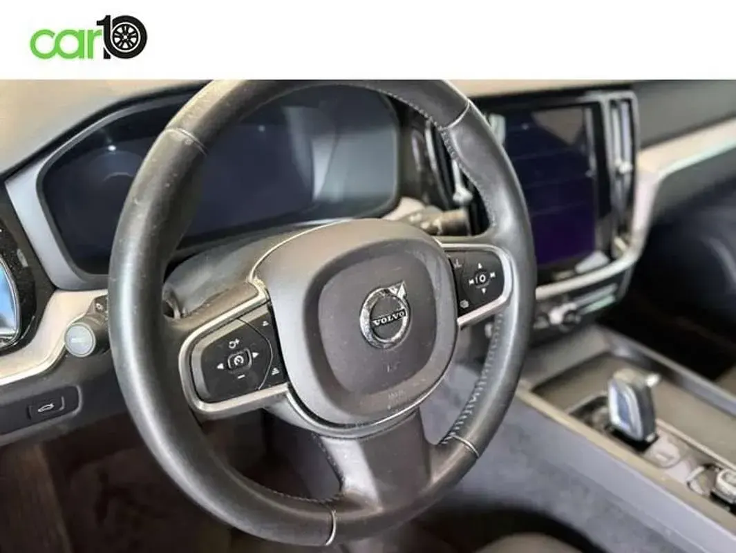 Usado Volvo S60 Momentum 197 CV (144 kW) 2021 Negro Berlina
