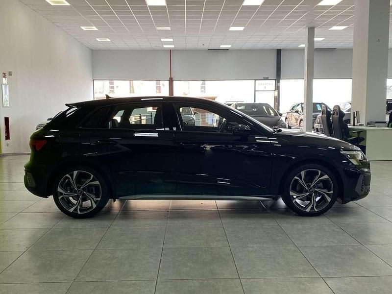 Usado Audi A3 Sportback S-Line 150 CV (110 kW) 2024 Negro Utilitario