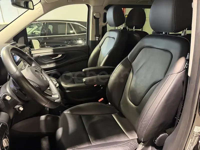 Usado Mercedes V250 Exclusive 190 CV (139 kW) 2021 Negro Monovolumen