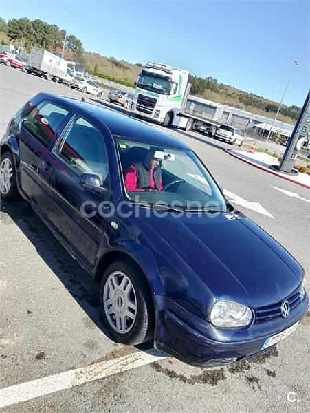 Usado VW Golf IV Advance 110 CV (80 kW) 2002 Azul Berlina