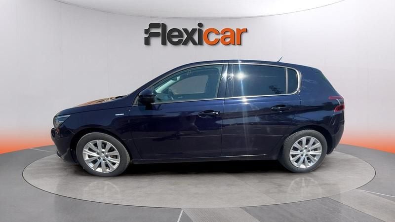 Usado Peugeot 308 Access 110 CV (80 kW) 2018 Azul Utilitario