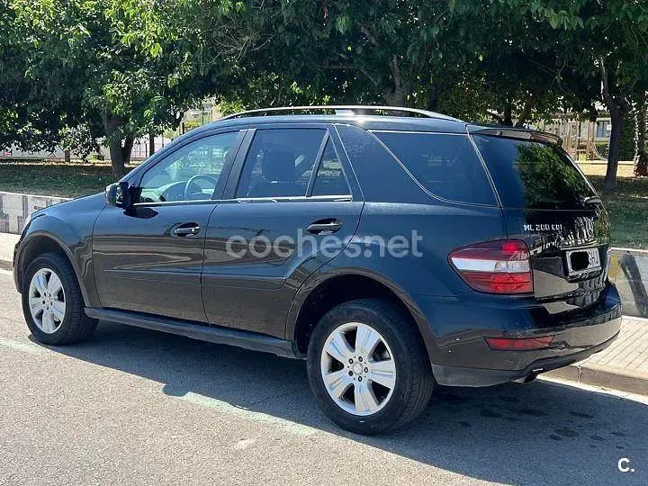 Usado Mercedes ML280 190 CV (139 kW) 2008 Negro SUV