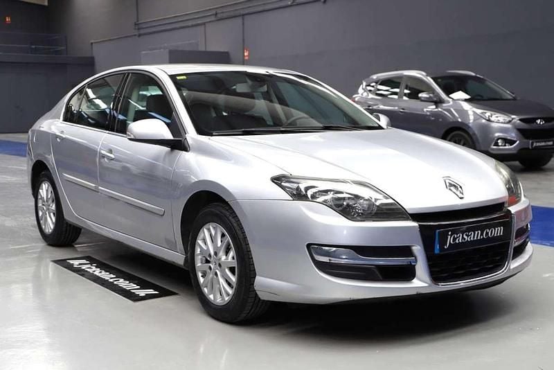 Usado Renault Laguna III 110 CV (80 kW) 2015 Gris Berlina