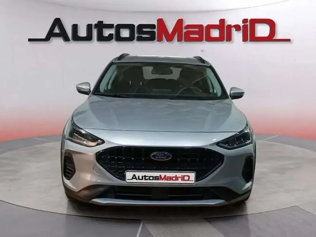 Usado Ford Focus Active 156 CV (114 kW) 2022 Gris Berlina
