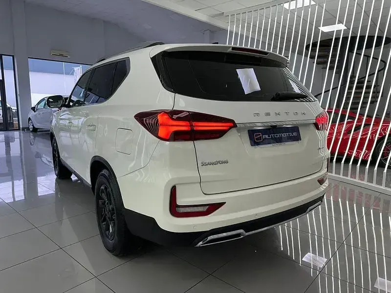Usado SsangYong Rexton 202 CV (148 kW) 2023 Blanco SUV