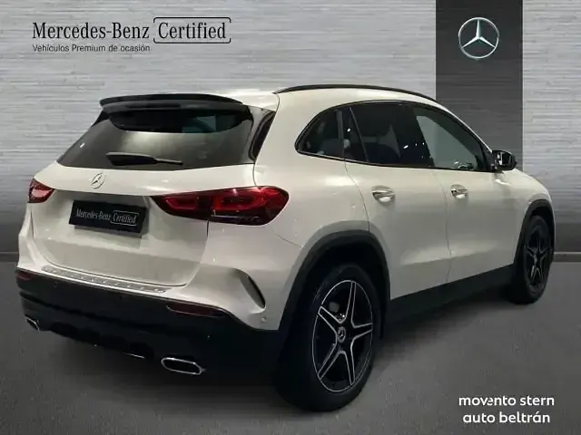 Usado Mercedes GLA200 150 CV (110 kW) 2022 Blanco SUV