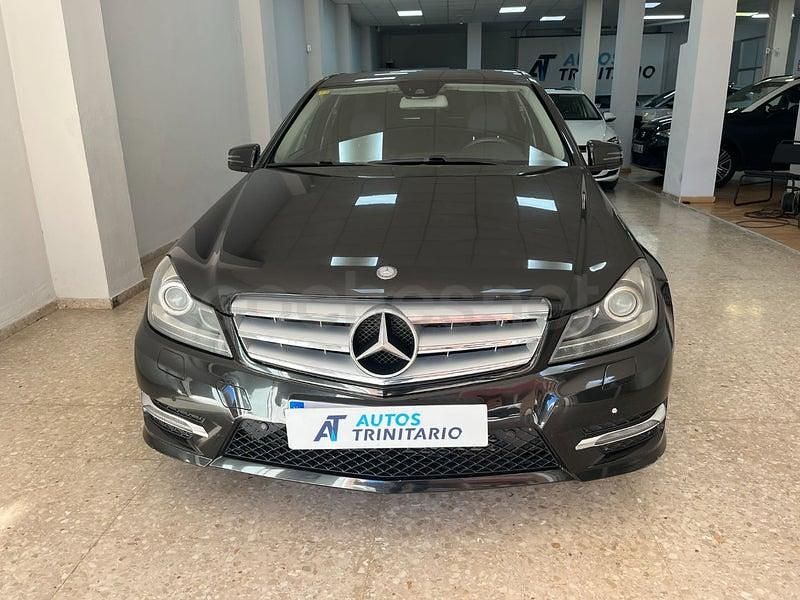 Usado Mercedes C200 Avantgarde 136 CV (100 kW) 2014 Negro Berlina