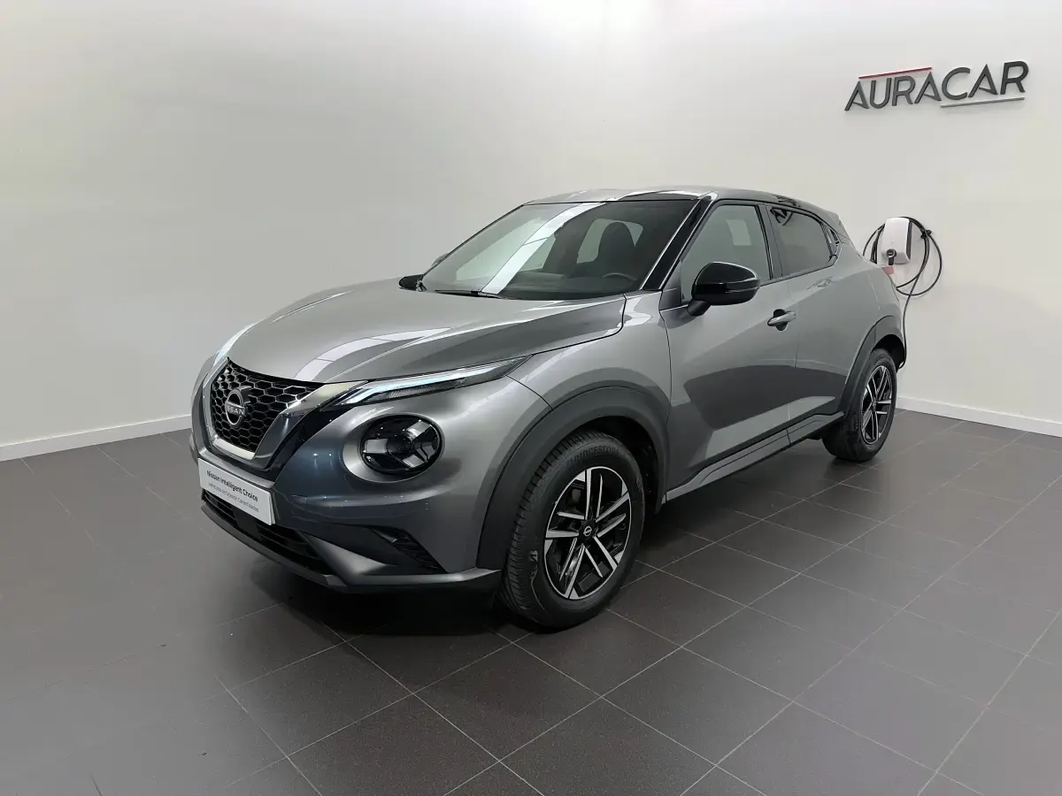 Usado Nissan Juke N-Connecta 114 CV (83 kW) 2025 Gris SUV