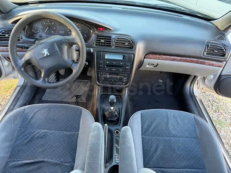 Usado Peugeot 406 110 CV (80 kW) 2003 Gris / plata Berlina
