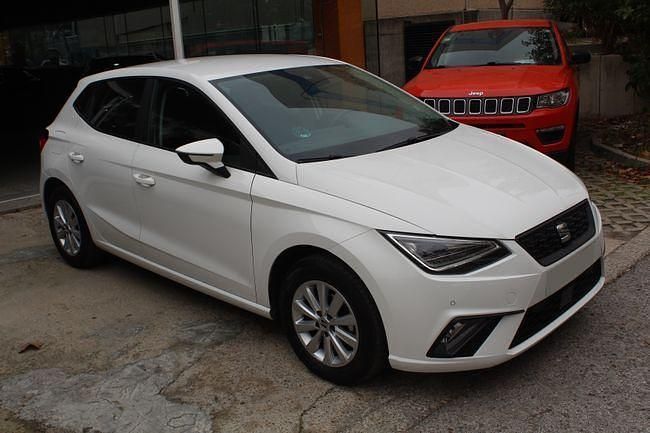 Usado Seat Ibiza Reference 80 CV (58 kW) 2024 Blanco Utilitario