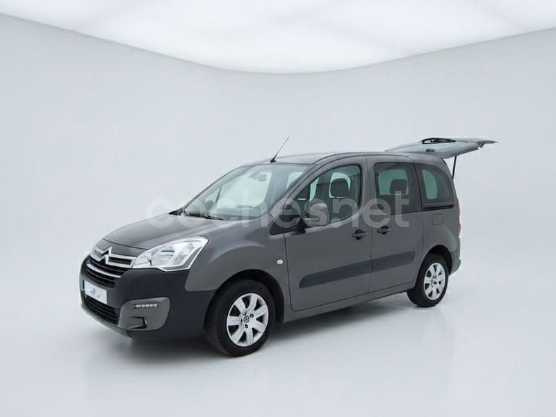 Usado Peugeot Partner Tepee Active 100 CV (73 kW) 2016 Azul Monovolumen