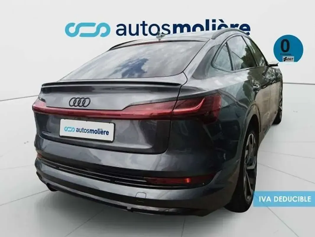 Usado Audi e-tron S-line plus 300 kW (408 CV) 2022 Gris SUV