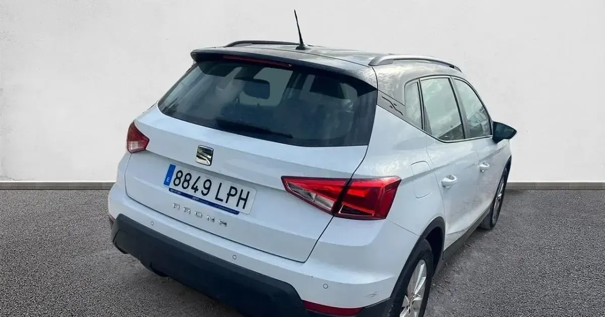 Usado Seat Arona Style 110 CV (80 kW) 2021 SUV
